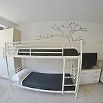 Mesonhomes Suites Center - Stay & Work